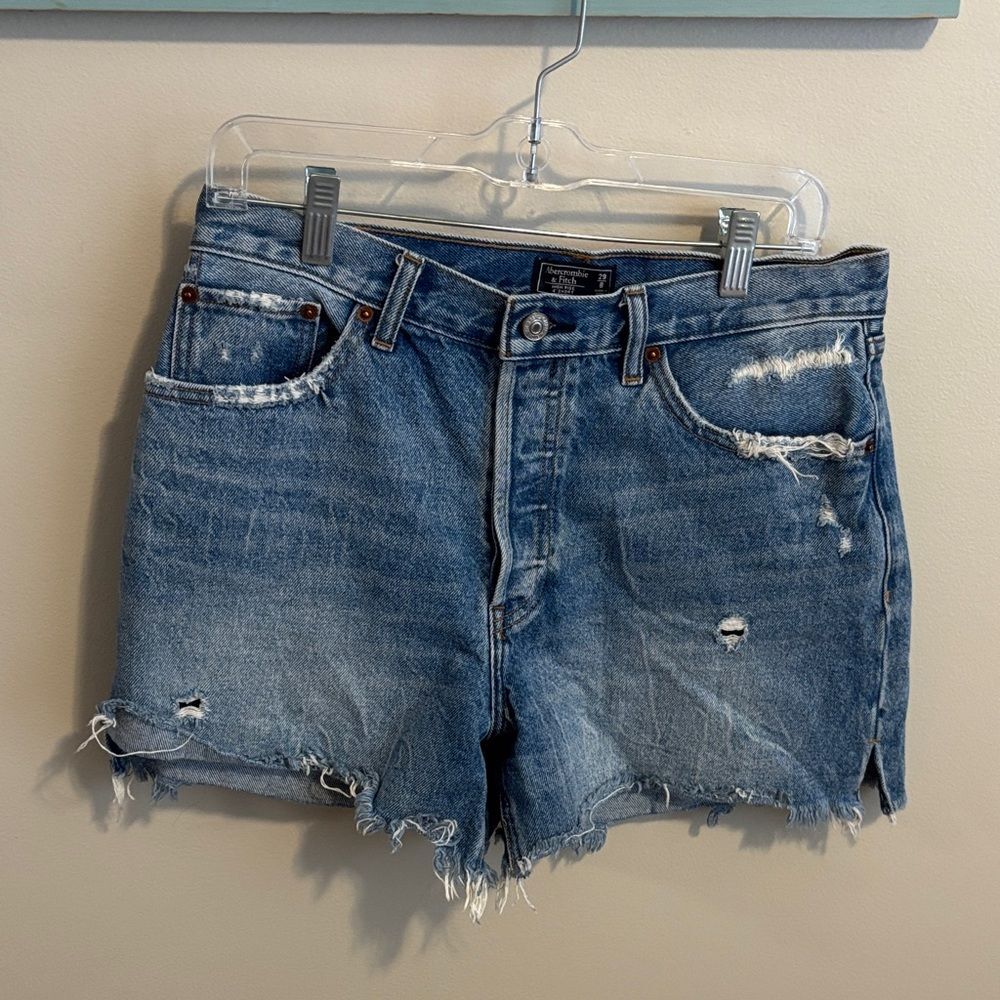 Abercrombie & Fitch Blue Distressed Jean Shorts high rise 4” size 8